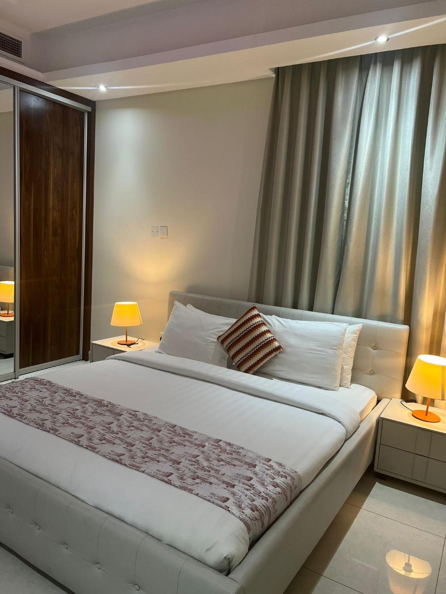 Aparthotel Sirius Tower Manama Exterior foto